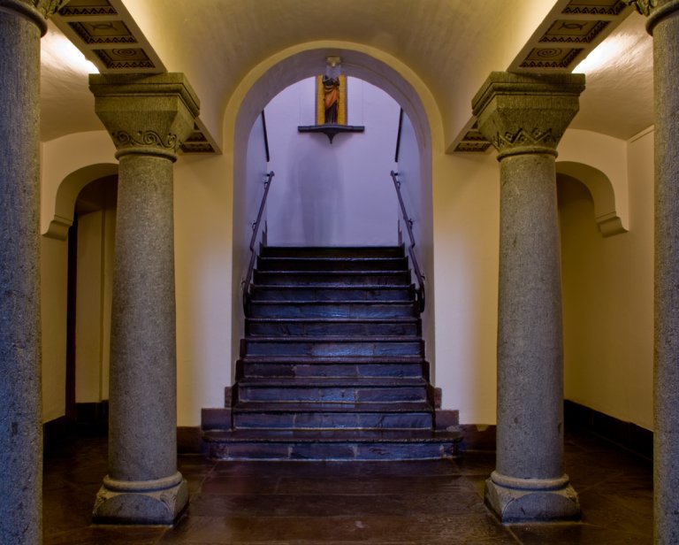 Trappeoppgangen i Statsarkivet i Bergen. Foto: Kristian Strømme