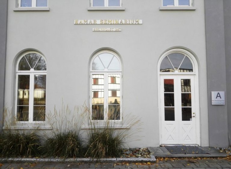 800px-Hamar_Seminarbygningen