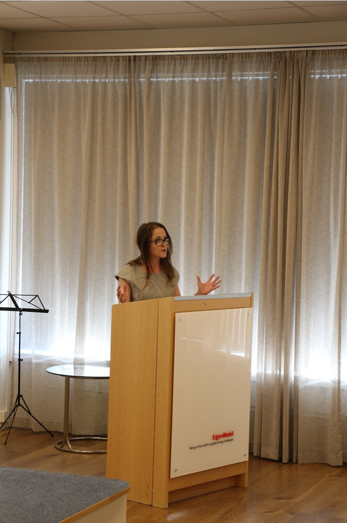 Siobhan Convery, Head of Special Collections, University of Aberdeen. Foto Gordon Blakely