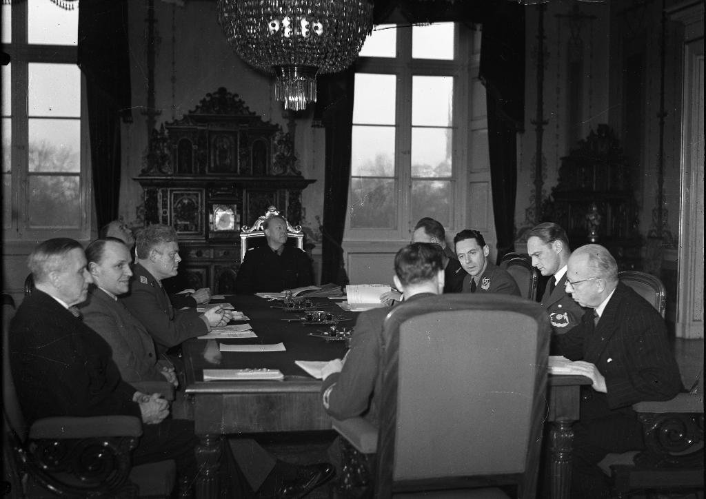 Første møte for Quislings andre regjering. PA-1209/Ui/197/98