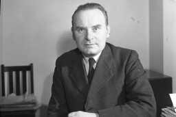 Olav Hindahl (1892-1963), handelsminister.  PA-1209/L.4185