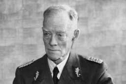 Ragnvald Hvoslef (1872-1944), forsvarsminister. PA-778/Fk/277/206