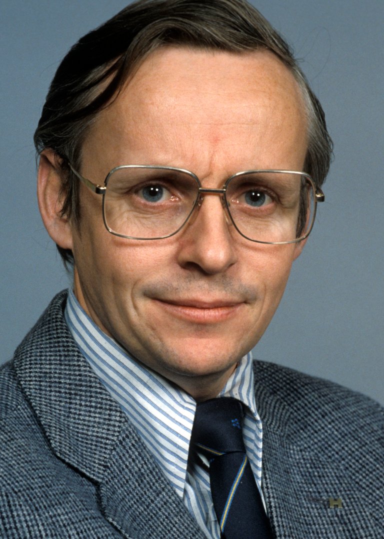 Jan-Schreiner-Levy_medium