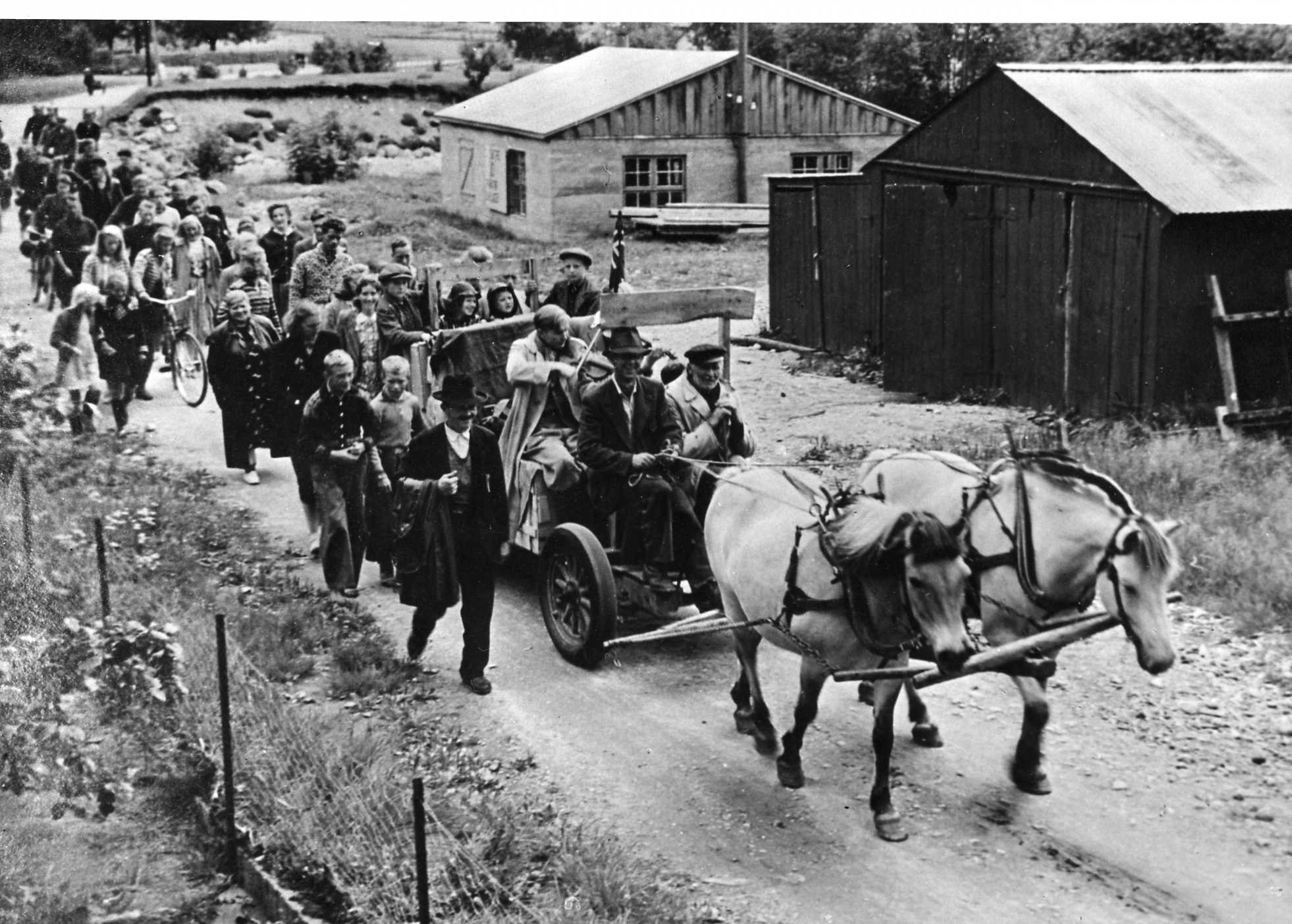 Innlevering av radio - Hardanger - Bilde nr. 3.jpg